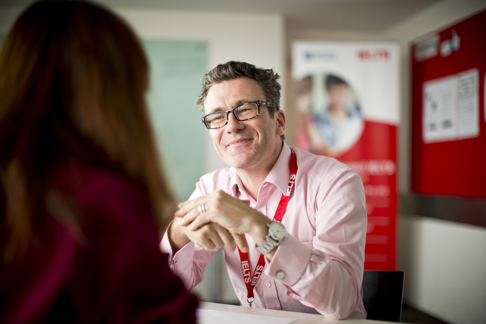 nhung-bi-mat-cua-ielts-examiners-co-ban-muon-biet-4